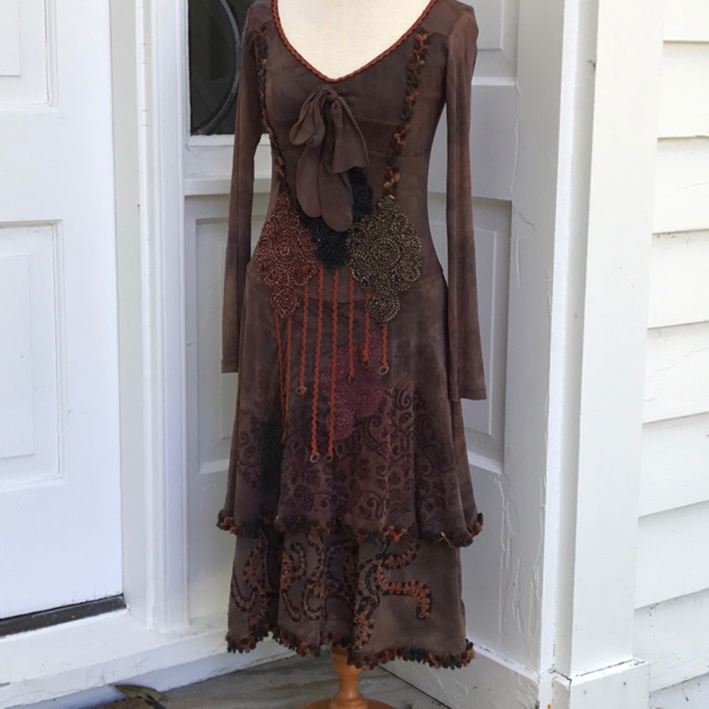 Save the Queen long-sleeved midi dress